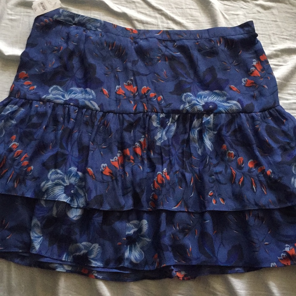 NWT Ruffle skirt